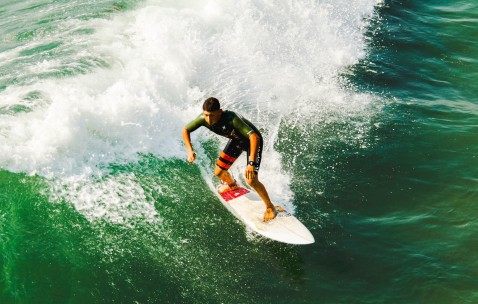 爱游戏下载-周末世界杯前瞻：王曼昱伤情更新，川崎前锋冲击零封纪录
