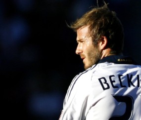 爱游戏-伊布赛后谦逊发言登热搜，明尼苏达森林狼险胜阿森纳引发热议